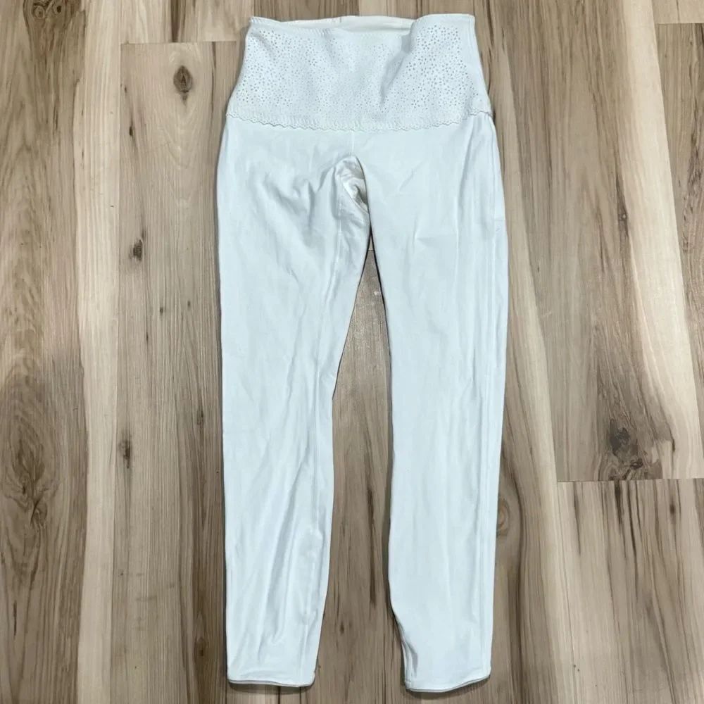 Lululemon White Lace Band Leggings Women’s 6